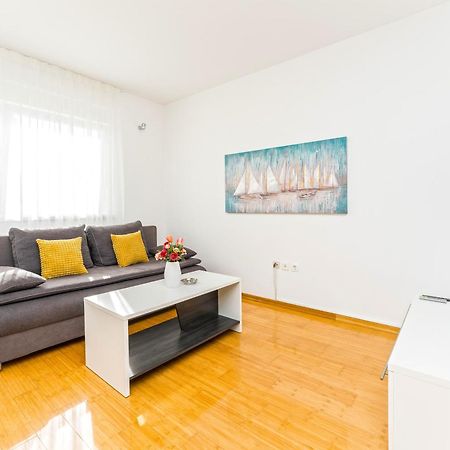 Summer Breeze Pool Apartments Novalja Ruang foto