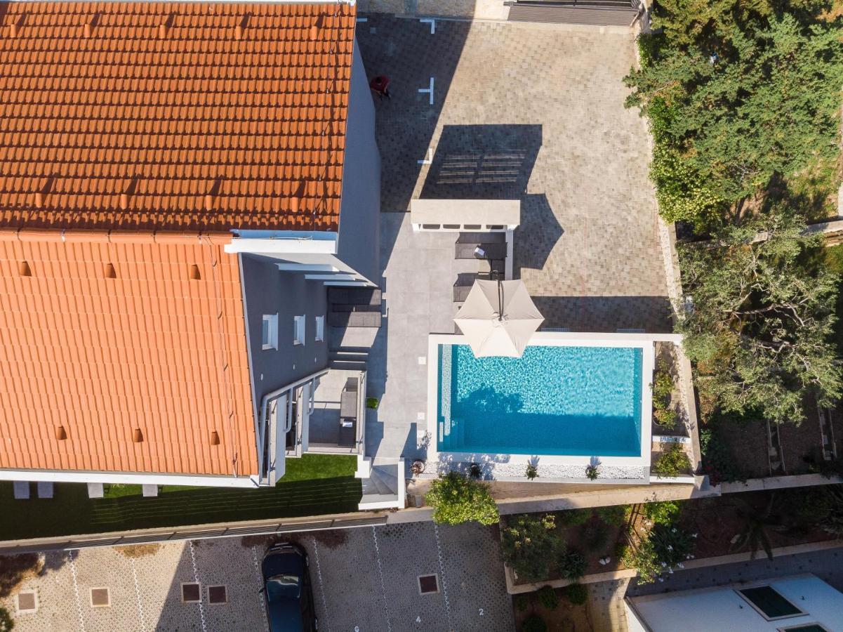 Summer Breeze Pool Apartments Novalja Bagian luar foto