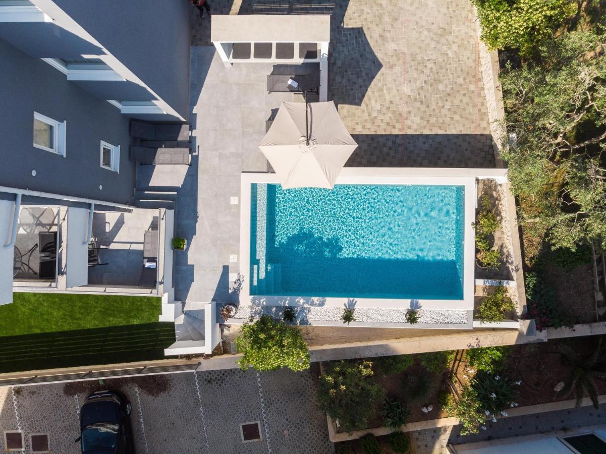 Summer Breeze Pool Apartments Novalja Bagian luar foto