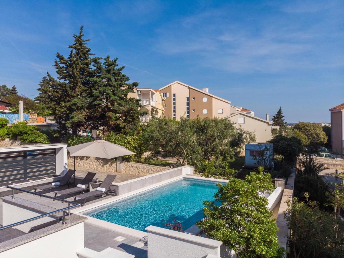 Summer Breeze Pool Apartments Novalja Bagian luar foto