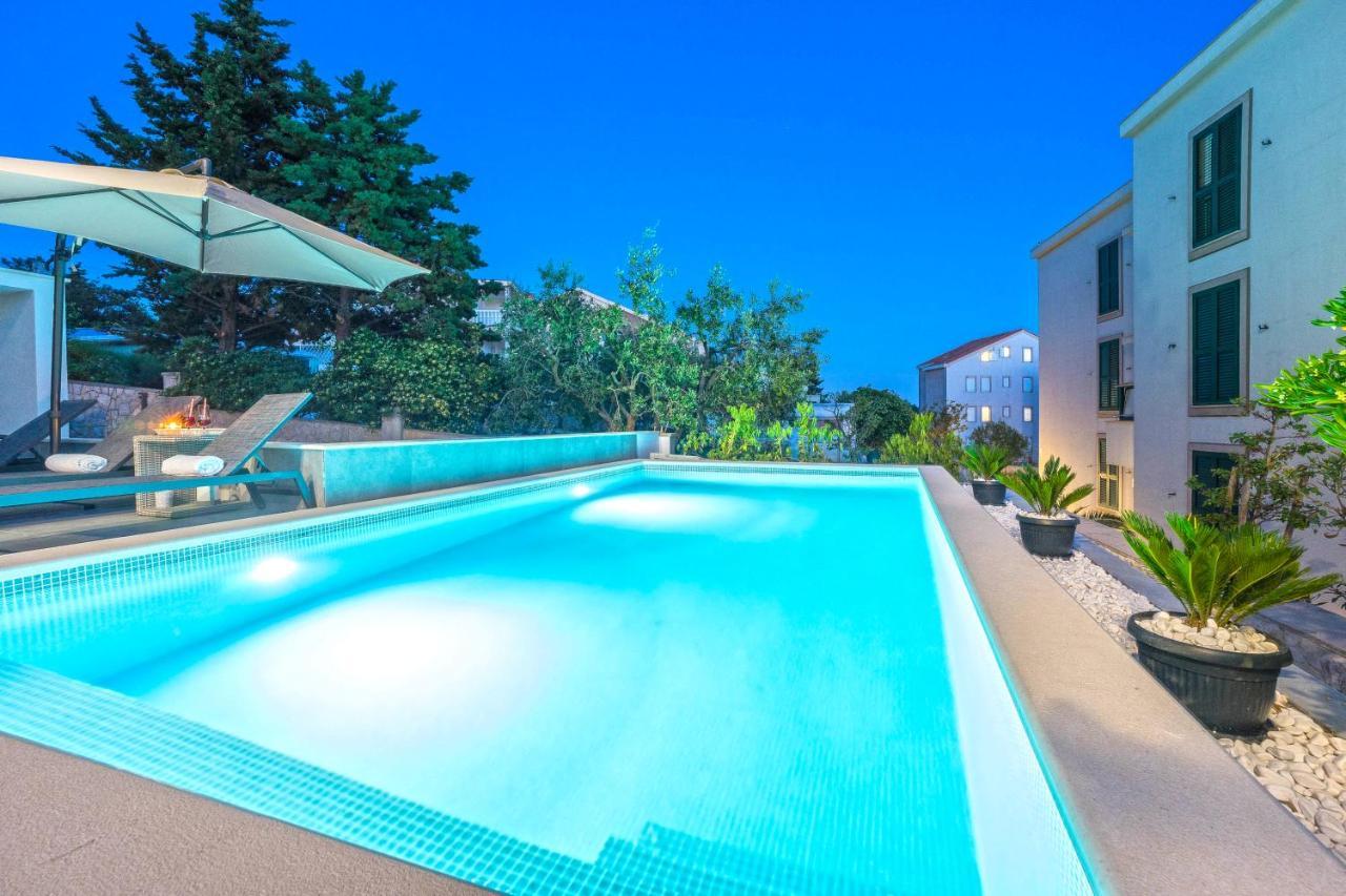 Summer Breeze Pool Apartments Novalja Bagian luar foto